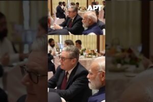 Keď hudba spája: Modi a britský premiér ladia na vlne Keď hudba spája: Modi a britský premiér ladia na vlne piesne Sapphire od Eda She...