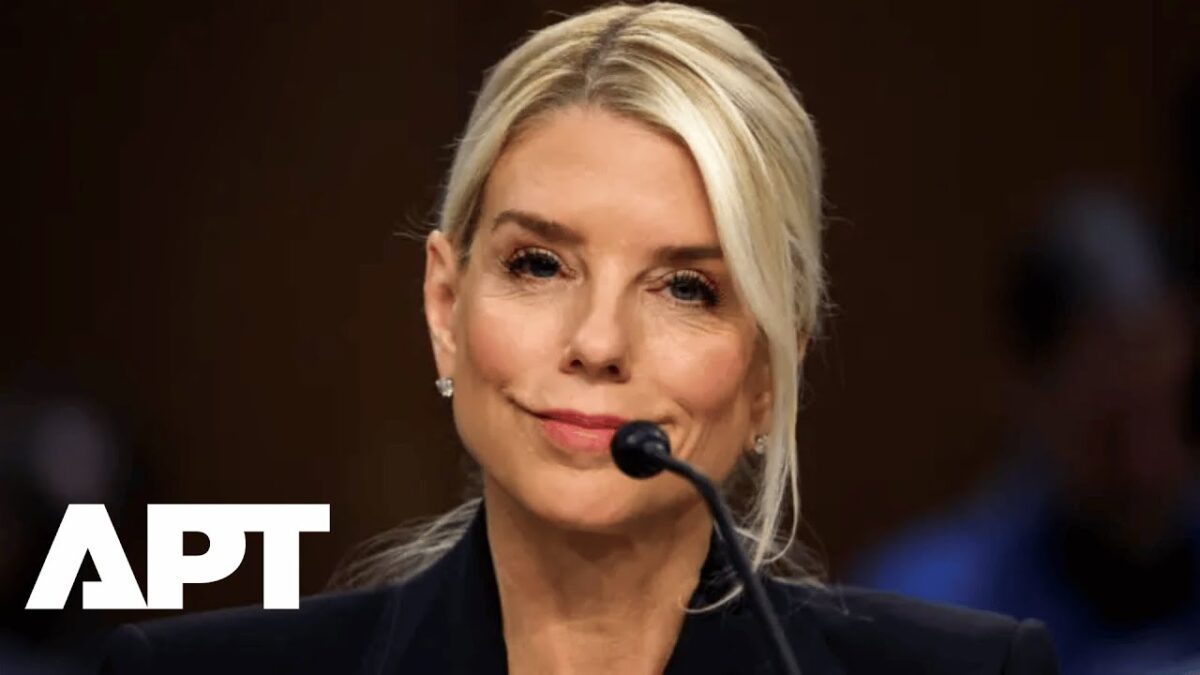 Pam Bondi reaguje na senátora Durbina: Prajem si, aby ste milovali Chicago tak, ako nenávidíte Donalda Trumpa.