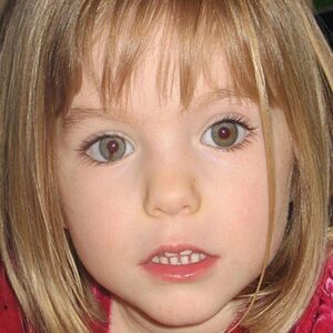 Tvrdí, že je zmiznutá Maddie. "Nie je to naša sestra, Tvrdí, že je zmiznutá Maddie. „Nie je to naša sestra, ale stalkerka,“...