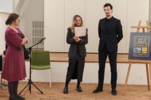 Vernisáž Pavla Zlatovského v Modre priniesla spojenie realizmu, citu a odvahy BSK: Vernisáž Pavla Zlatovského v Modre priniesla spojenie realizmu, citu a odva...