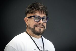 Osmany Laffita o Prague Pride: Nemusím ukazovať zadok a nosiť masku psa, aby som...