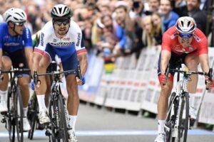 * Nórsky cyklista: 150 metrov od sklamania
* Koniec kariéry nórskeho cyklist...