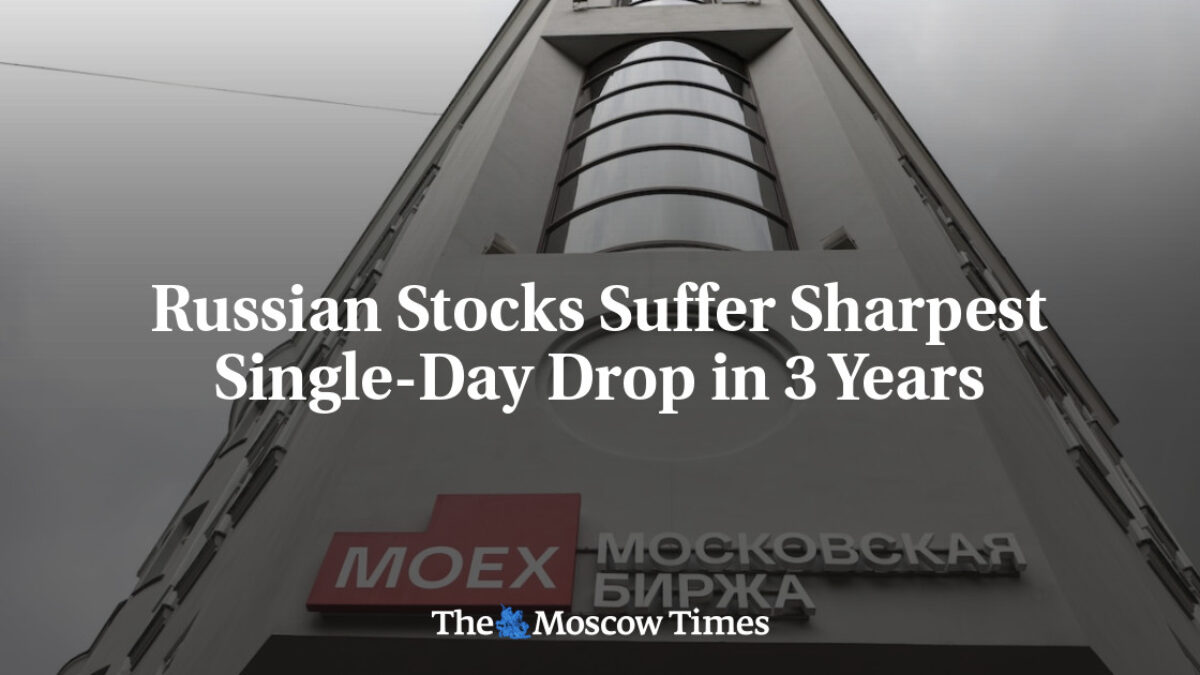 Ruské akcie zaznamenali najprudší jednodňový pokles za 3 roky