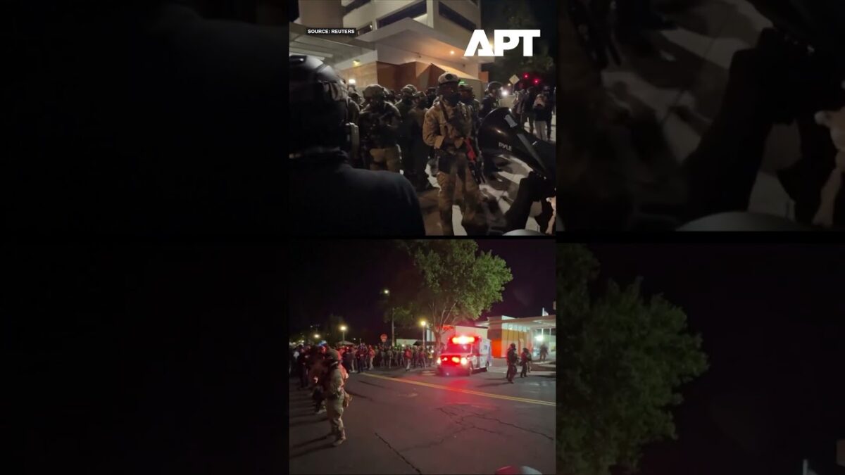 Portland vo vrení: Protesty prerástli do stretov s federálnymi agentmi, použitý slzný plyn a zatýkanie.