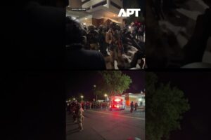 Portland vo vrení: Protesty prerástli do stretov s federálnymi agentmi, použitý ...