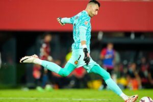 NÁZOR: Banálne, absurdné a zbytočné. Greif má pravdu