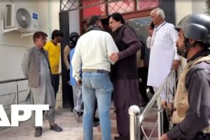 Smrteľný samovražedný útok v pakistanskej Kvéte si vyžiadal 10 obetí Smrteľný samovražedný útok v pakistanskej Kvéte si vyžiadal 10 obetí a desiatky ...