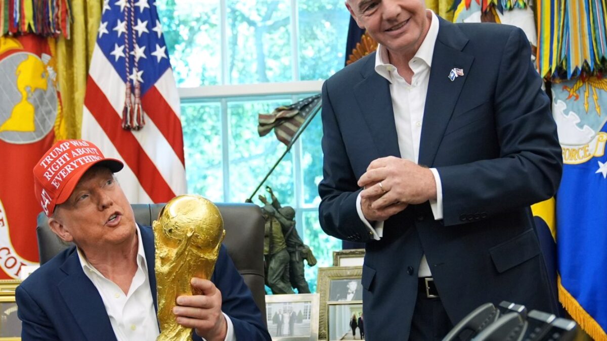Ako večera v Davose v roku 2020 pripravila pôdu pre „MAGA“ Majstrovstvá sveta vo futbale.