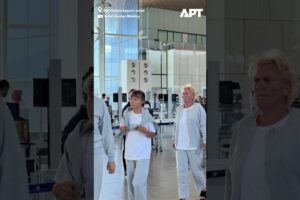 FOTOGRAFIE: Izrael deportuje Gretu Thunberg a 171 aktivistov po incidente FOTOGRAFIE: Izrael deportuje Gretu Thunberg a 171 aktivistov po incidente s flot...