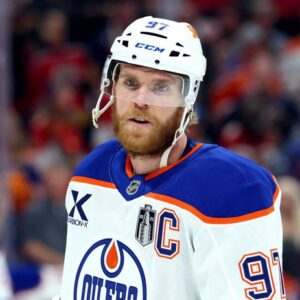 McDavid rozhodol: Koniec špekuláciám o jeho budúcnosti.