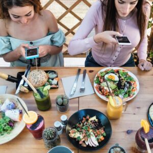 Generácia Z má iný postoj k stravovaniu ako baby boomers a mileniáli – a prejavu...