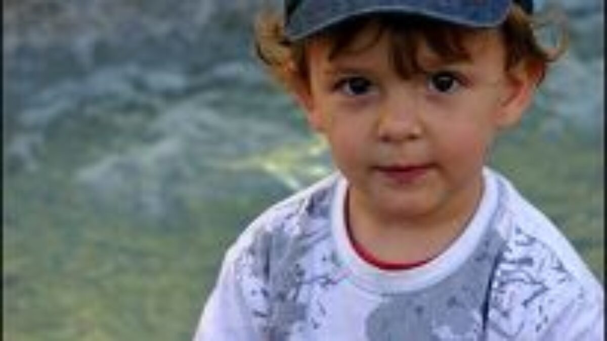 4 vety, ktoré deťom ublížia viac, než pár faciek