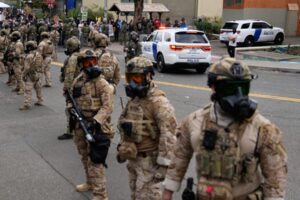 Trump posiela Národnú gardu Kalifornie do Oregonu po tom, čo mu sudca zabránil p...