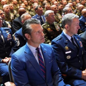 Veteráni reagujú na výzvu Peta Hegsetha pre „mužský štandard“ v bojových rolách