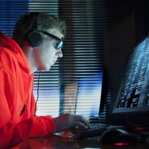 Kyberzločinci sa pokúsili podplatiť novinára BBC, aby hackol veľký spravodajský ...