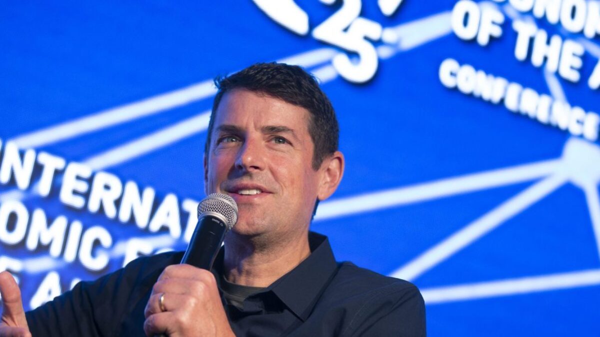 Bývalý manažér Tesly tvrdí, že odvetvie elektromobilov bude rásť a nie sa zmenšovať ani po zrušení daňovej úľavy 7 500 dolárov: „Trh je etablovaný“.