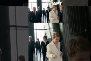 SLEDUJTE: Putin otvára novú koncertnú sálu v Soči Putin slávnostne SLEDUJTE: Putin otvára novú koncertnú sálu v Soči
Putin slávnostne otvára novú k...