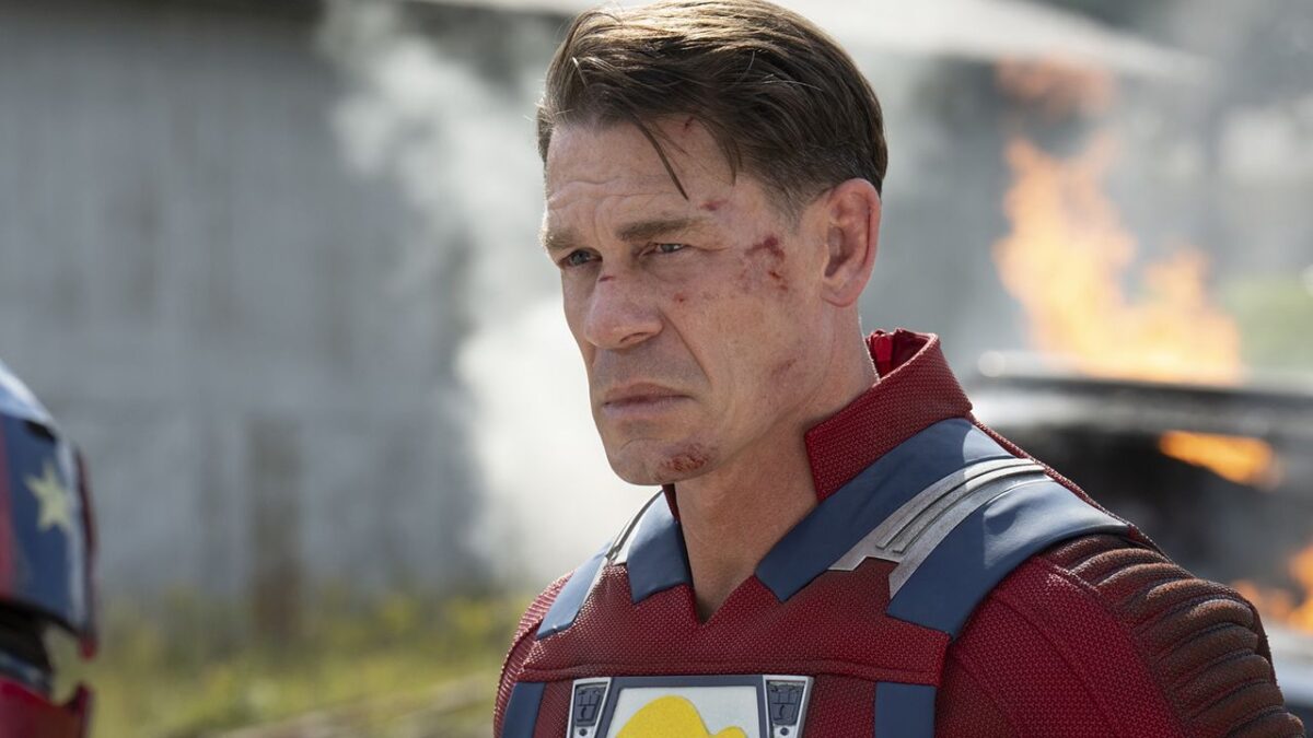 Rozzúrení z krátkych epizód 2. série Peacemakera? James Gunn sľubuje spokojnosť s dĺžkou finále.