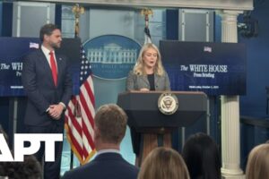 Celá tlačová konferencia z Bieleho domu s J.D. Vanceom: Vláda Celá tlačová konferencia z Bieleho domu s J.D. Vanceom: Vláda nebude politicky p...