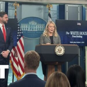 Celá tlačová konferencia z Bieleho domu s J.D. Vanceom: Vláda nebude politicky p...