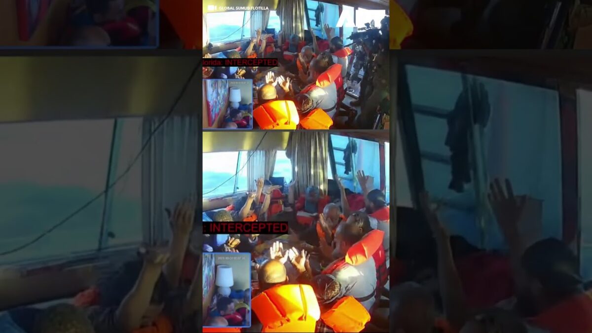 Moment: Izraelské sily obsadzujú loď s pomocou smerujúcou do Gazy.