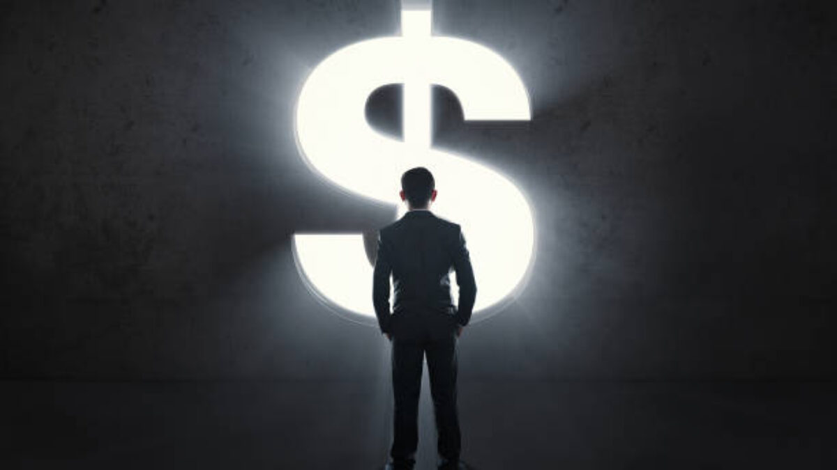 Dolár mierne oslabuje, Bessent varuje, že odstávka môže negatívne ovplyvniť HDP.