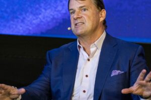 Neviem, prečo musím ísť na vysokú školu: Generálny riaditeľ Fordu hovorí, že jeh...