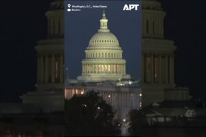 Zastavenie činnosti vlády USA: Dopad na federálnych zamestnancov a Capitol.
