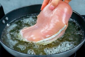 Tajomstvo odhalené! Takto pripravíte šťavnaté a zlatisté kuracie mäso