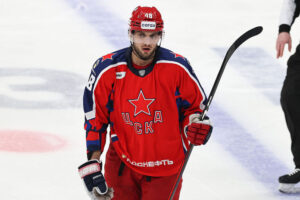 Slovenský obranca po konci v NHL mieri do Ruska, zaujíma sa o neho klub z Moskvy