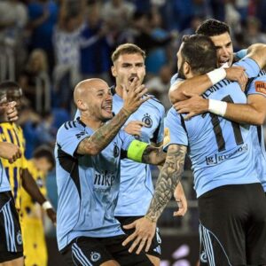 <strong>Napätie v Slovane: Hádky medzi vedením a trénerom!</strong>
<strong>Slov...