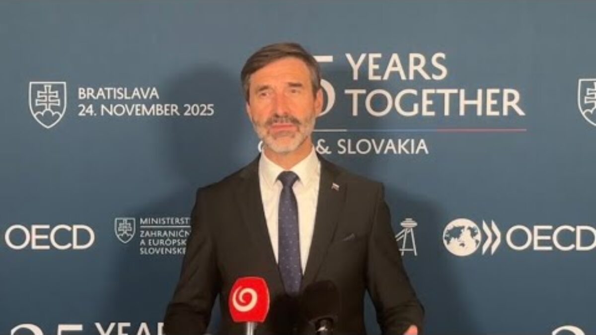 Tlačový brífing ministra J. Blanára v rámci galavečera „25 rokov spolu – OECD a Slovensko“