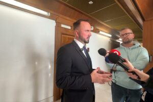 Po rokovaní výboru o hazarde | Tlačový brífing PS, 19. november 2025