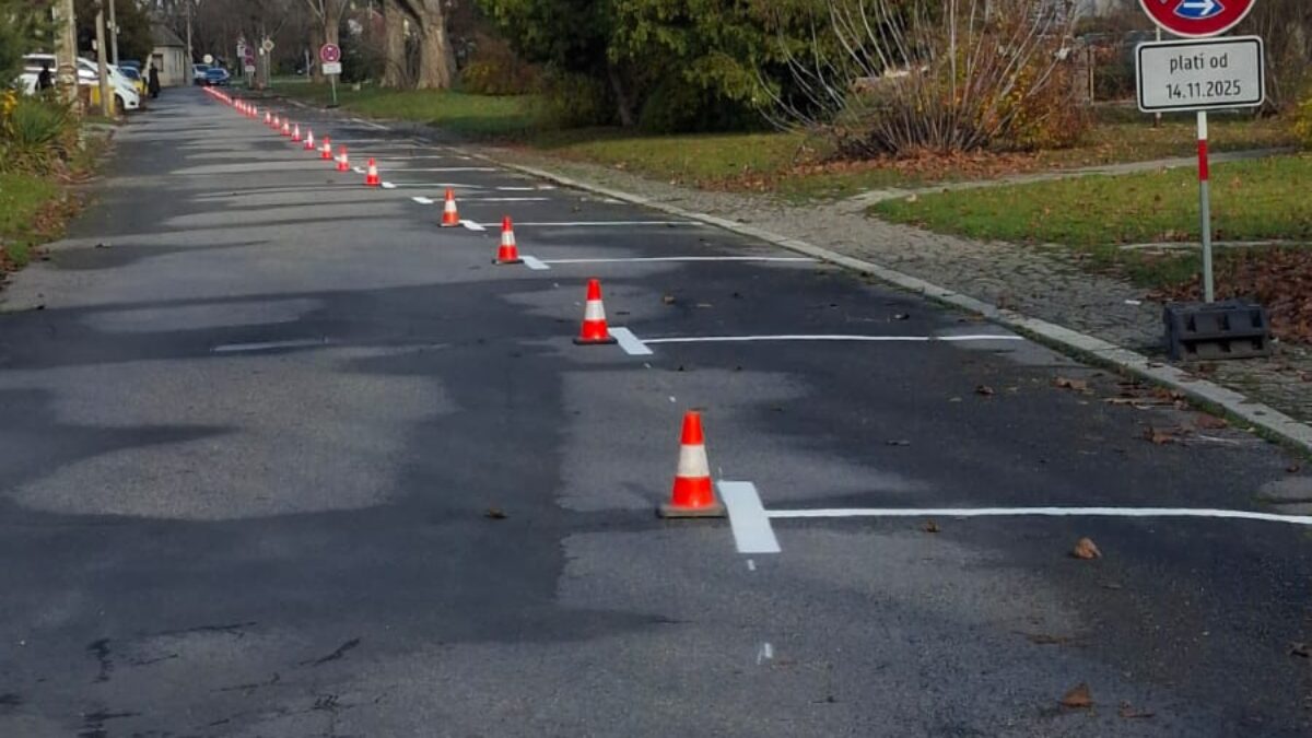 Mesto Piešťany: Aktuálne v tomto týždni prebieha značenie ulíc ŠTEFÁNIKOVA a HOLUBYHO