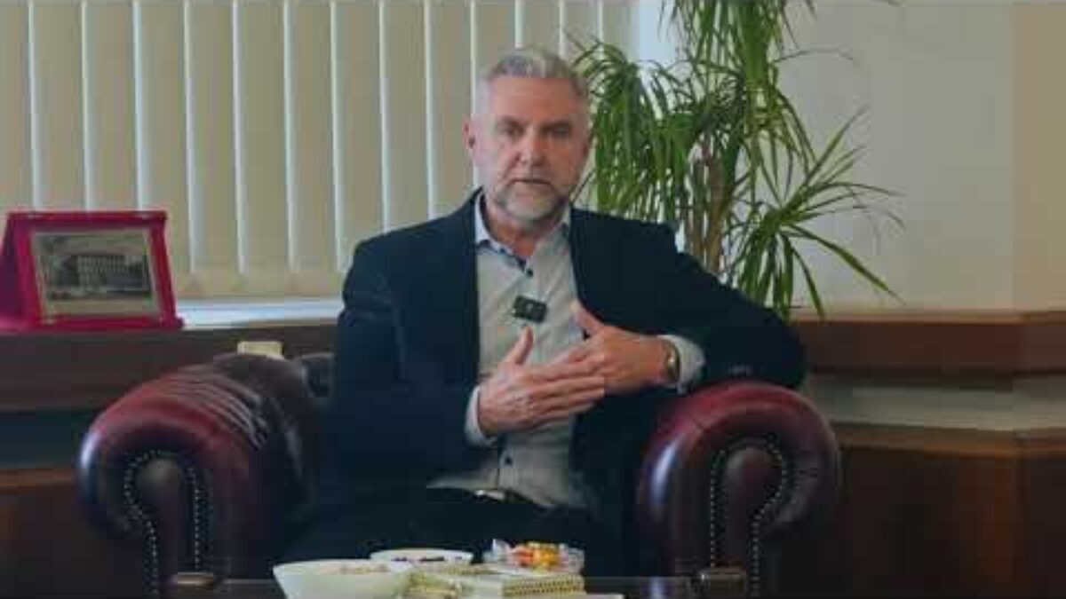 t. gašpar: pán majerský, stranu by ste mali premenovať na T. Gašpar: Pán Majerský, stranu by ste mali premenovať na Kresťansko-liberálne hnutie.