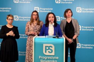 Jednorodičovské rodiny nepotrebujú ďalšie PR tlačovky | Tlačová konferencia PS, ...