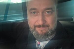 Čo tak kdh premenovaŤ na kresŤansko destilÁtovÉ hnutie? ČO TAK KDH PREMENOVAŤ NA KRESŤANSKO-DESTILÁTOVÉ HNUTIE?