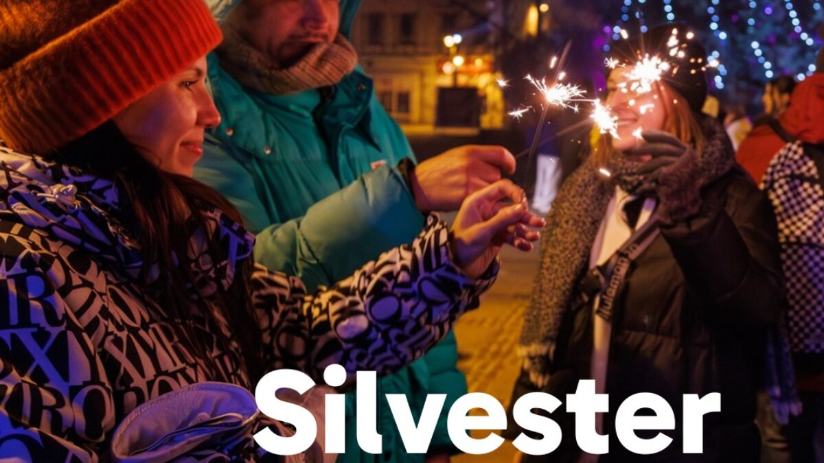 Mesto Liptovský Mikuláš: Na Silvestra bude v Mikuláši padať piesok Nový rok privítame pieskovým divadlom, ktoré rozpovie príbeh nášho mesta. Ide o jedinečný druh umenia, ktoré ovláda len približne 250 ľudí na svete.