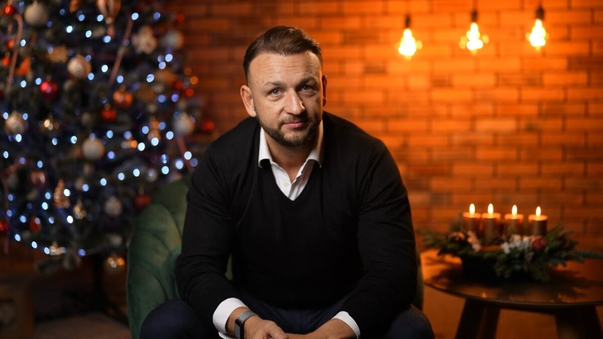 Matúš Šutaj Eštok: VIANOCE AKO SYMBOL SKUTOČNÝCH HODNÔT