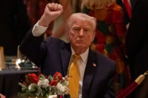 Trump na Štedrý deň posielal pozdravy, ale na demokratov zaútočil a označil ich ...