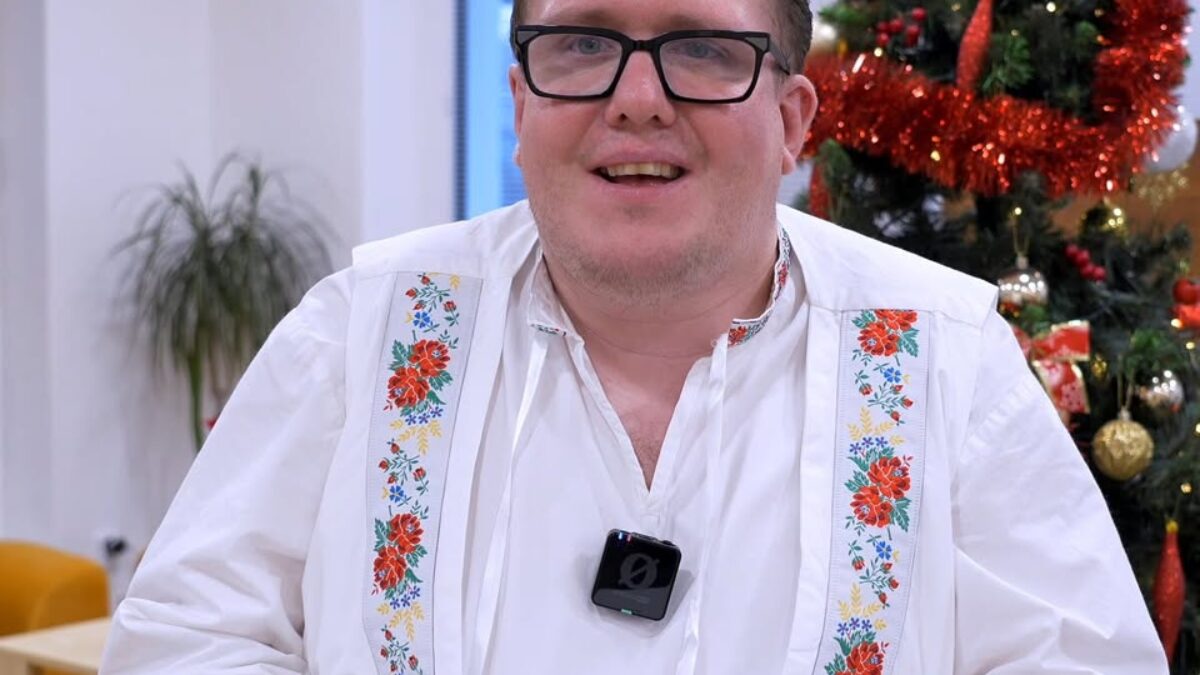 Mesto Skalica: Vianoce sú o výnimočných chvíľach, ktoré prinášajú radosť do našich sŕdc. Nech ich prežijete v kruhu tých, na ktorých vám najviac záleží. Prajeme všetkým Skaličanom krásne a pokojné sviatočné dni.