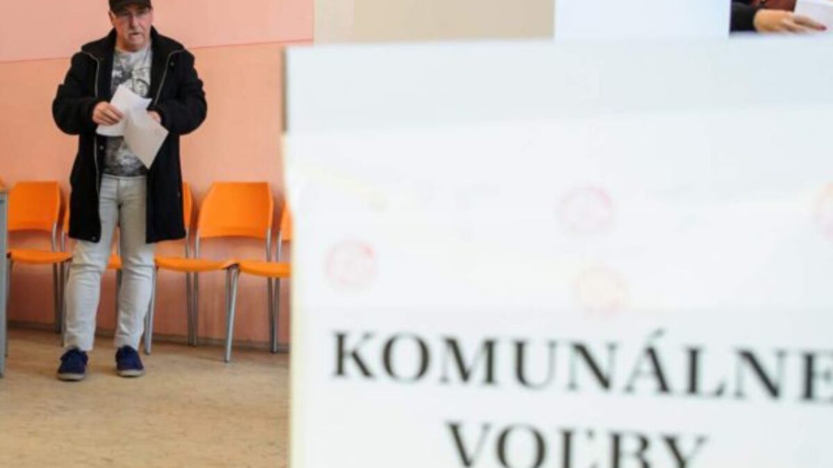 V Hlohovci oznámila kandidatúru na primátorský post riaditeľka školy Denisa Králičová