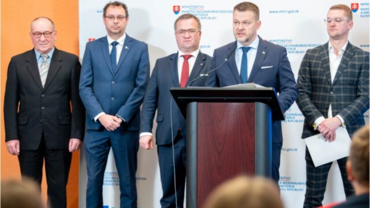 Ministerstvo investícií rozdáva predvianočné darčeky, schválilo financovanie 186 projektov malých obcí – FOTO