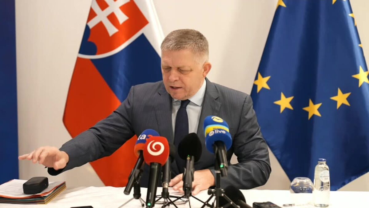 Tlačový brífing predsedu vlády SR Roberta Fica o záveroch summitu lídrov EÚ