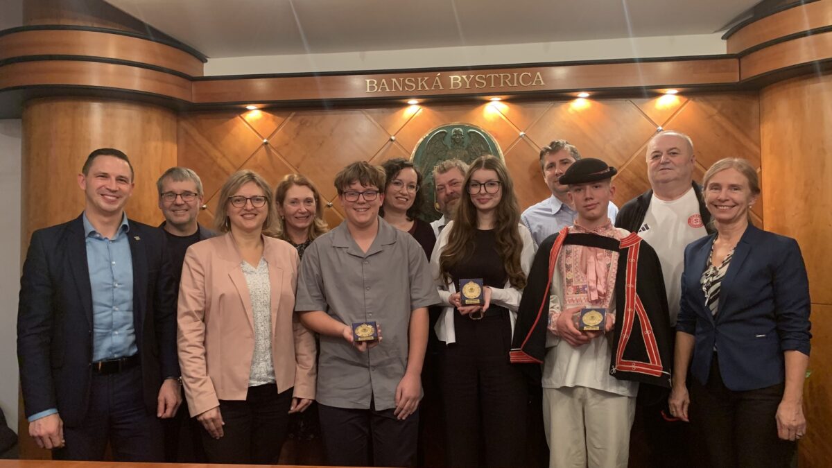 Mesto Banská Bystrica: MESTO OCENILO TRI VÝNIMOČNÉ MLADÉ OSOBNOSTI