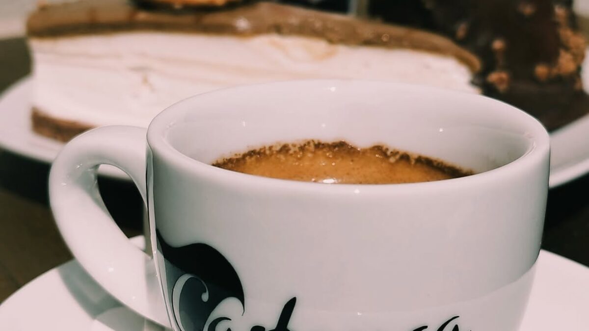 Hrad Modrý Kameň: Zavítajte do hradnej Cukráreň Castanea  na predvianočné dobroty – koláčiky, kávu alebo horúcu čokoládu.