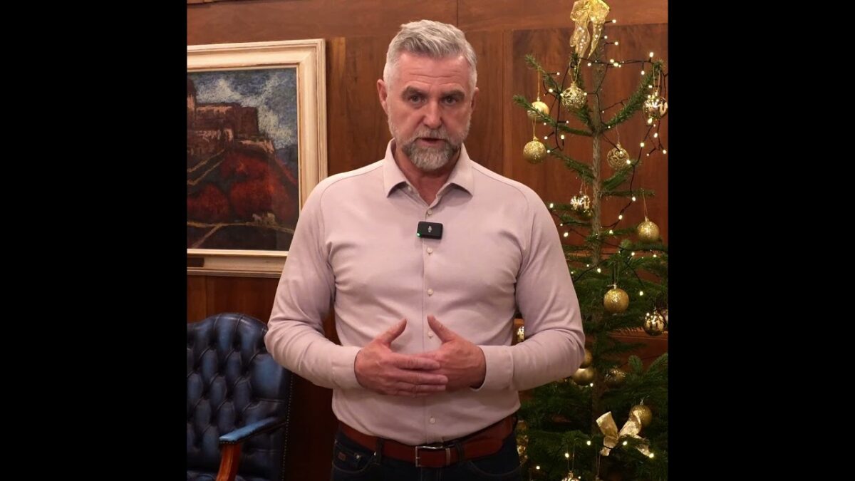 T. Gašpar: Vianočné trhy s policajtmi a zábranami? Aj takto vyzerá „progres“