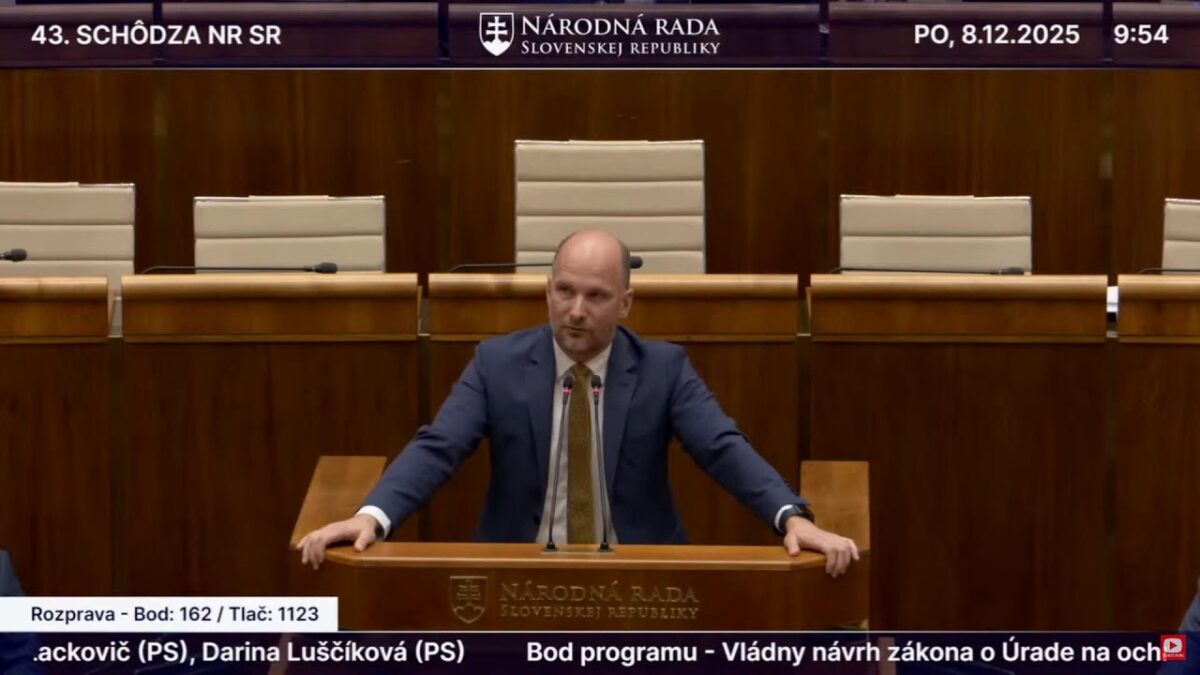 Kto sa bude mať lepšie, ak zrušia Úrad na ochranu oznamovateľov?