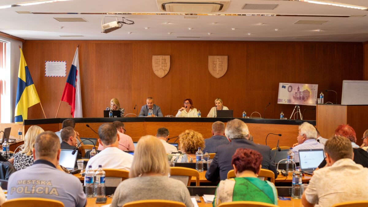 Mesto Topoľčany: Dnes o 13:00 sa koná 21. zasadnutie Mestského zastupiteľstva v Topoľčanoch. Zasadnutie môžete sledovať online tu: