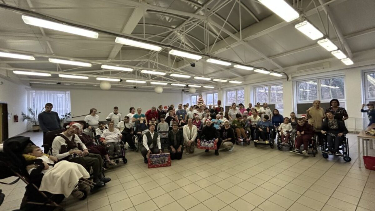 mikuláš navštívil župné zariadenia sociálnych služieb BSK: Mikuláš navštívil župné zariadenia sociálnych služieb